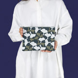 フラットポーチ｜銀杏柄｜手染め生地 帆布 綿100% コットン ポーチ 日本製｜幸せの文様 【 Fuwa Market オリジナル 】 Fuwa Market