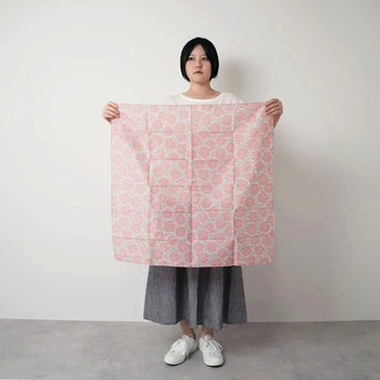 ふわり綿風呂敷 中 梅花紋｜かまわぬ｜風呂敷 かまわぬ