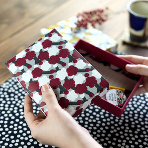 Sticker box case | Plum blossom | Hand-dyed Japanese paper pen case made in Japan | Happy pattern series small item holder 【 Fuwa Market Original 】 