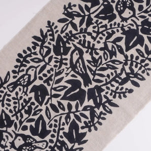 手ぬぐい｜綿 麻 コットン｜注染｜綿麻てぬぐい とり唐草 墨｜かまわぬ かまわぬ