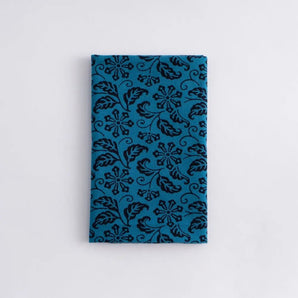 手ぬぐい｜綿100%｜コットン｜注染｜丁子唐草 青色｜ボタニカル柄｜かまわぬ かまわぬ