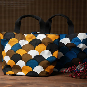 Totebag (horizontal) | Aomori Wave Pattern | Tissu teint à la main Tente Toile 100% coton Sac fabriqué au Japon | Artisanat de Kyoto 【 Fuwa Market Original 】 