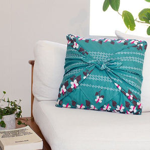 Furoshiki 90cm｜Takehisa Yumeji: Four Leaves and Dokudami Green｜100% Cotton｜Musubi