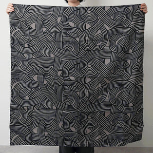 Furoshiki 100cm｜Isago pattern, Yui｜Dyed on both sides, dark gray / blue｜Cotton shantung｜Musubi